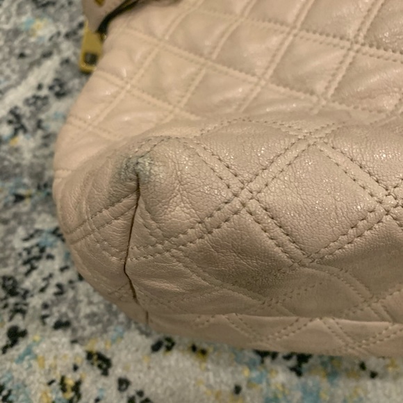 Authentic Marc Jacobs beige tufted purse - Picture 6 of 8